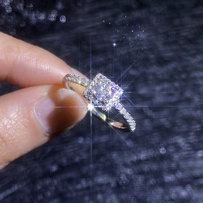 [Vera  Jewelry]DAINTY SUGAR-CUBE MOISSANITE RING