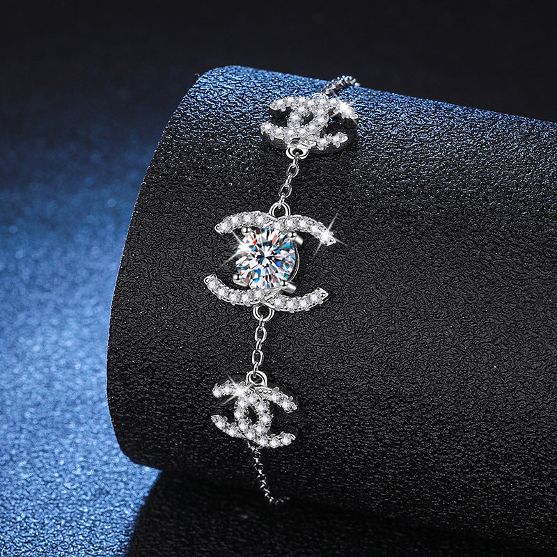 [Vera  Jewelry]CLASSIC INTERLOCKING MOISSANITE BRACELET
