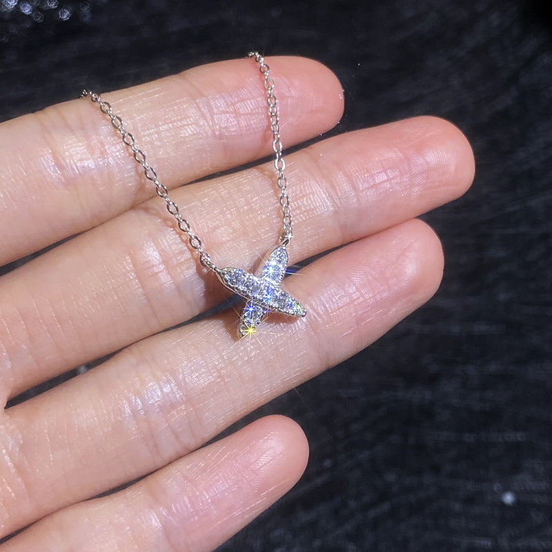 [Vera  Jewelry]MODERN X-SHAPE PAVÉ MOISSANITE NECKLACE