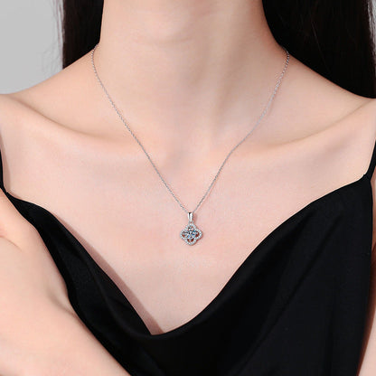 [Vera  Jewelry]CLASSIC CLOVER MOISSANITE PENDANT NECKLACE