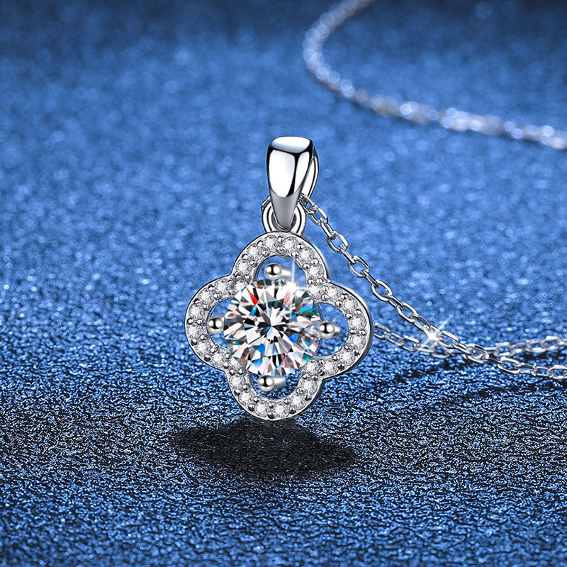 [Vera  Jewelry]CLASSIC CLOVER MOISSANITE PENDANT NECKLACE