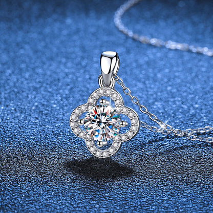 [Vera  Jewelry]CLASSIC CLOVER MOISSANITE PENDANT NECKLACE