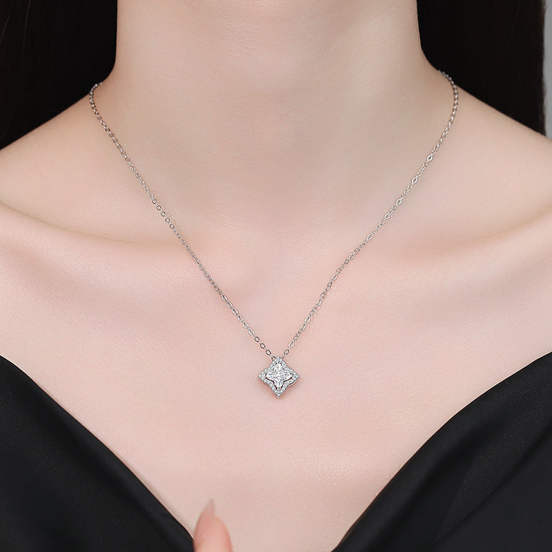 [Vera  Jewelry]STAR-CLOVER MOISSANITE NECKLACE