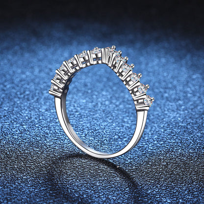 [Vera  Jewelry]ELEGANT V-SHAPED CHEVRON MOISSANITE RING