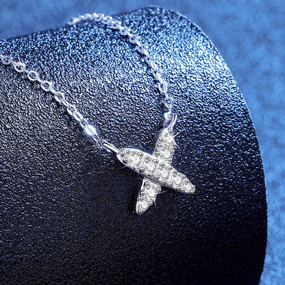 [Vera  Jewelry]MODERN X-SHAPE PAVÉ MOISSANITE NECKLACE