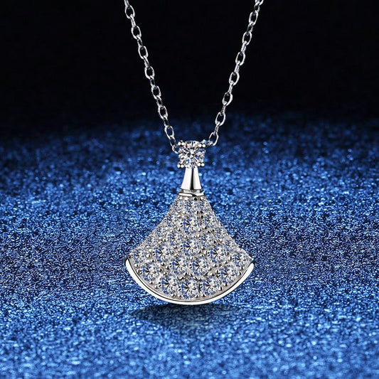 [Vera  Jewelry]ELEGANT FAN-SHAPED MOISSANITE PENDANT NECKLACE