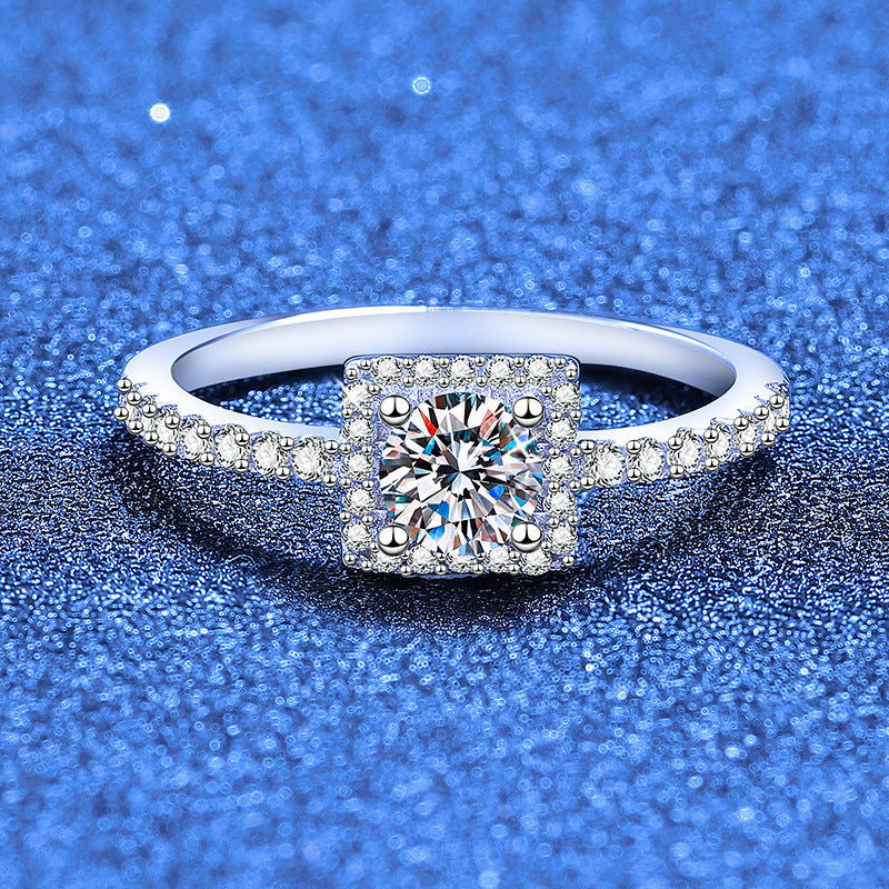[Vera  Jewelry]DAINTY SUGAR-CUBE MOISSANITE RING