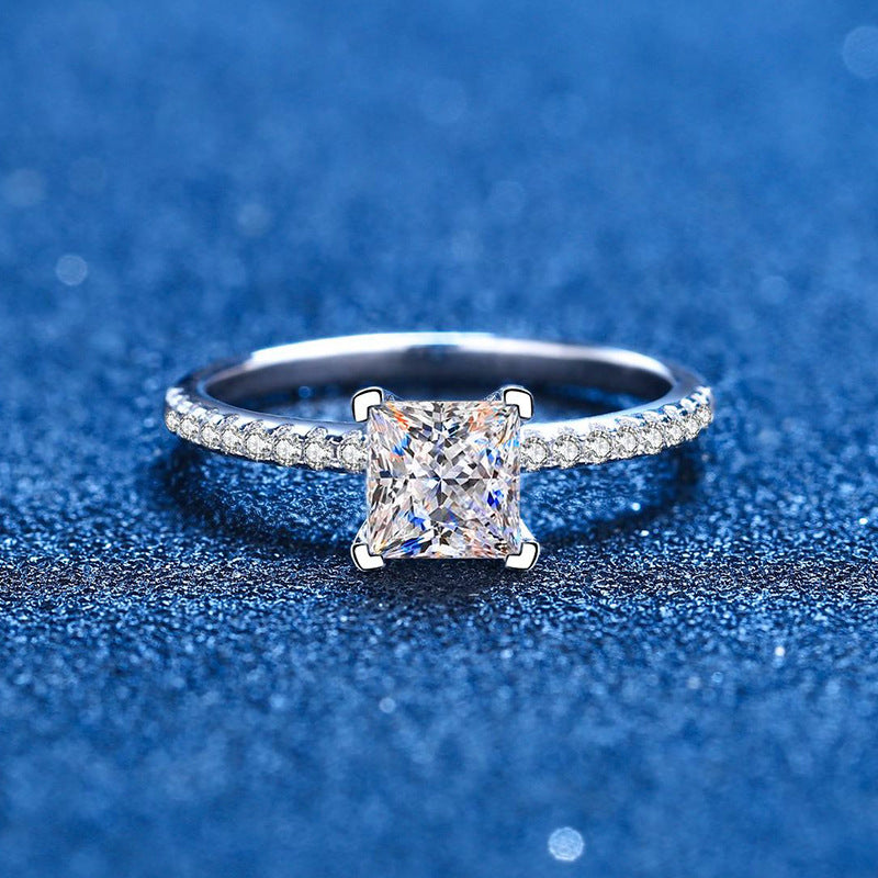 [Vera  Jewelry]ELEGANT PRINCESS CUT MOISSANITE ENGAGEMENT RING