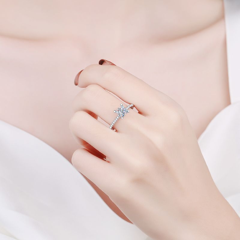[Vera  Jewelry]ELEGANT PRINCESS CUT MOISSANITE ENGAGEMENT RING