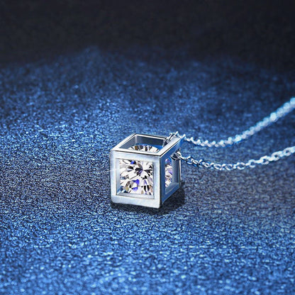 [Vera  Jewelry]GEOMETRIC SUGAR-CUBE MOISSANITE NECKLACE