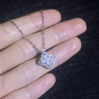 [Vera  Jewelry]STAR-CLOVER MOISSANITE NECKLACE