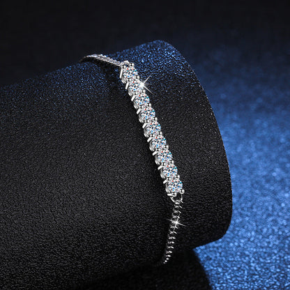 [Vera  Jewelry]SMILING CURVE MOISSANITE BRACELET