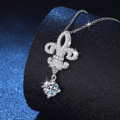[Vera  Jewelry]ROYAL FLEUR-DE-LIS MOISSANITE PENDANT NECKLACE