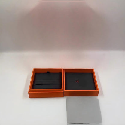 {
  "Vera Jewelry": "Vera Jewelry",
  "HM  BOX GIFT BAG": "HM ギフトボックス・ギフトバッグ"
}