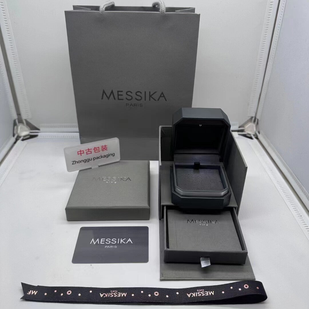 {
  "Vera Jewelry": "Vera Jewelry",
  "MK BOX GIFT BAG": "MK ギフトボックス用手提げ袋"
}