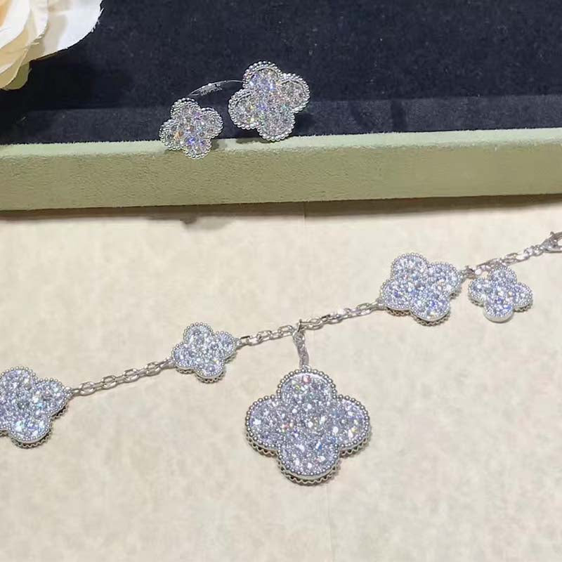 [Vera Jewelry]CLOVER 6 MOTIFS SILVER DIAMOND BRACELET