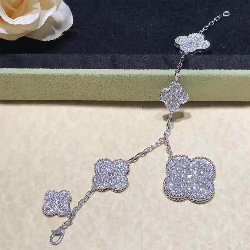 [Vera Jewelry]CLOVER 6 MOTIFS SILVER DIAMOND BRACELET