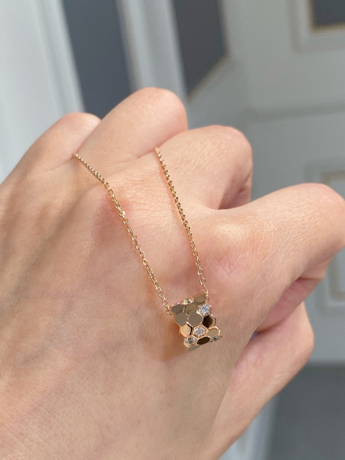 [Vera Jewelry]BEE LOVE DIAMOND NECKLACE