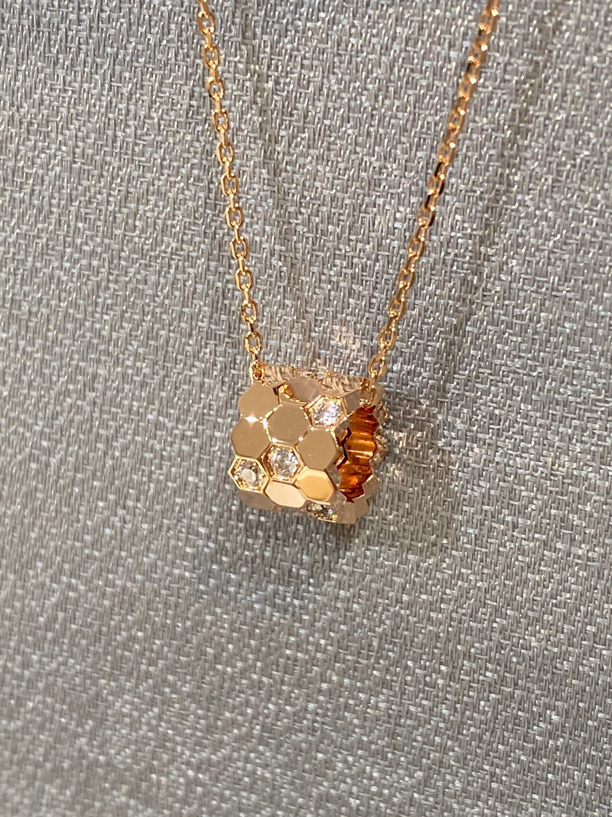 [Vera Jewelry]BEE LOVE DIAMOND NECKLACE