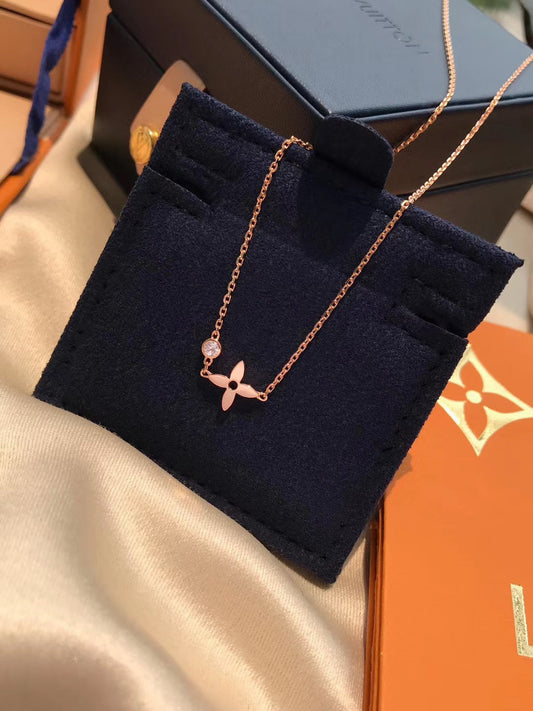 [Vera Jewelry]BLOSSOM PENDANT PINK GOLD AND DIAMOND