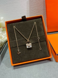 [Vera Jewelry]H CIRCE MOISSANITE PENDANT NECKLACE GOLD
