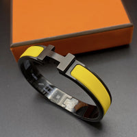 [Vera Jewelry]CLIC HM SO BLACK YELLOW BRACELET