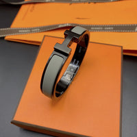 [Vera Jewelry]CLIC HM SO BLACK GREY BRACELET