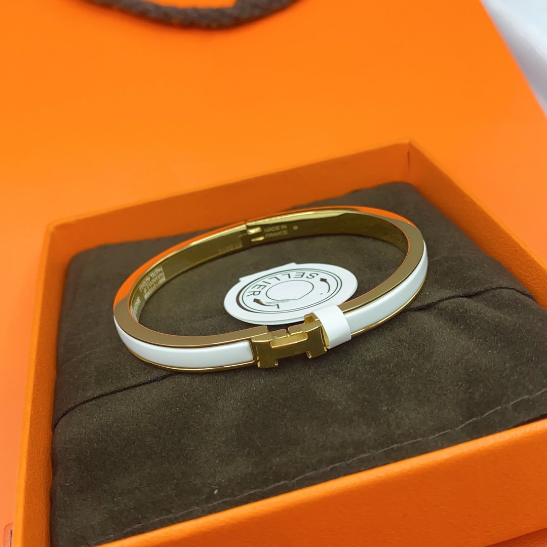 [Vera Jewelry]CLASSIC HM CLIC WHITE 8MM ENAMEL BRACELET