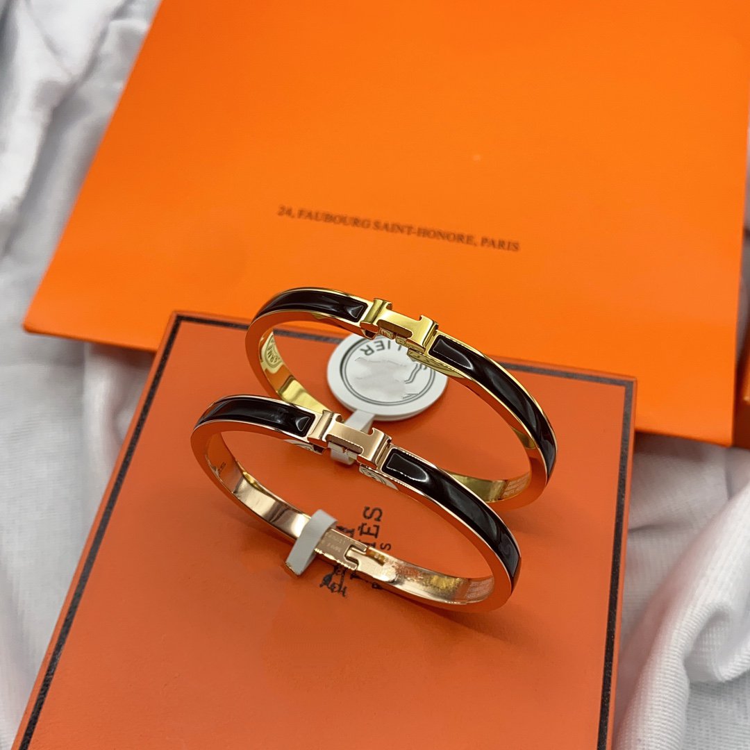 [Vera Jewelry]CLASSIC HM CLIC BLACK 8MM ENAMEL BRACELET