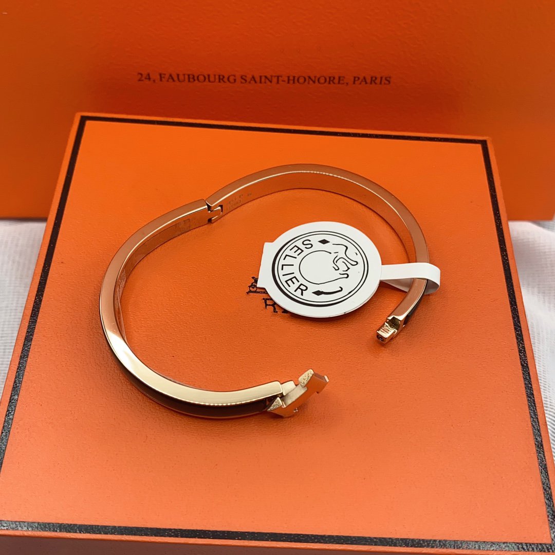 [Vera Jewelry]CLASSIC HM CLIC BLACK 8MM ENAMEL BRACELET