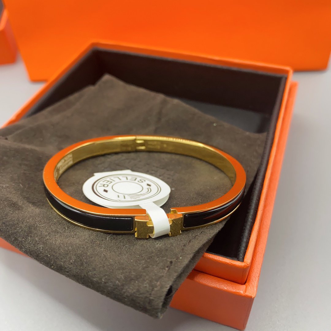 [Vera Jewelry]CLASSIC HM CLIC BLACK 8MM ENAMEL BRACELET