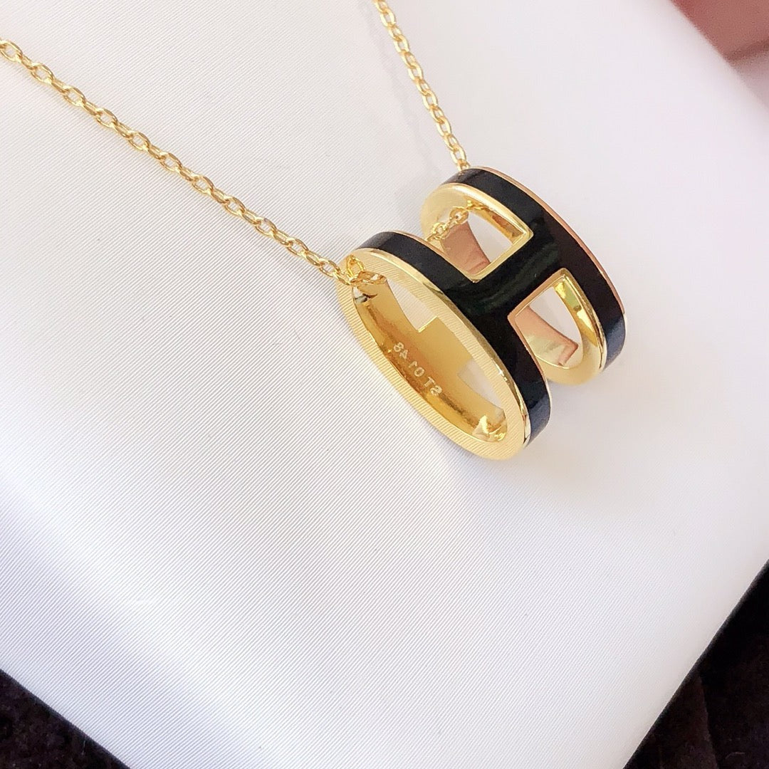 [Vera  Jewelry]HM CLIC BLACK ENAMEL GOLD NECKLACE
