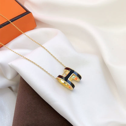 [Vera Jewelry]HM CLIC BLACK ENAMEL GOLD NECKLACE