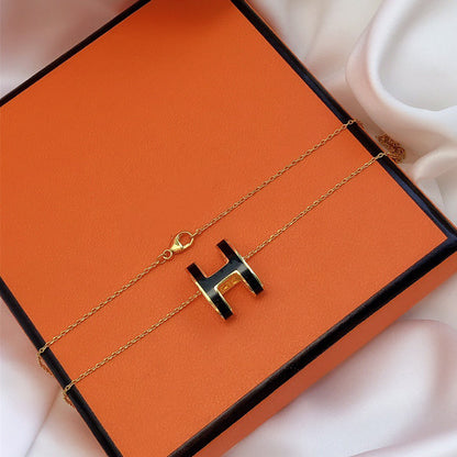 [Vera Jewelry]HM CLIC BLACK ENAMEL GOLD NECKLACE