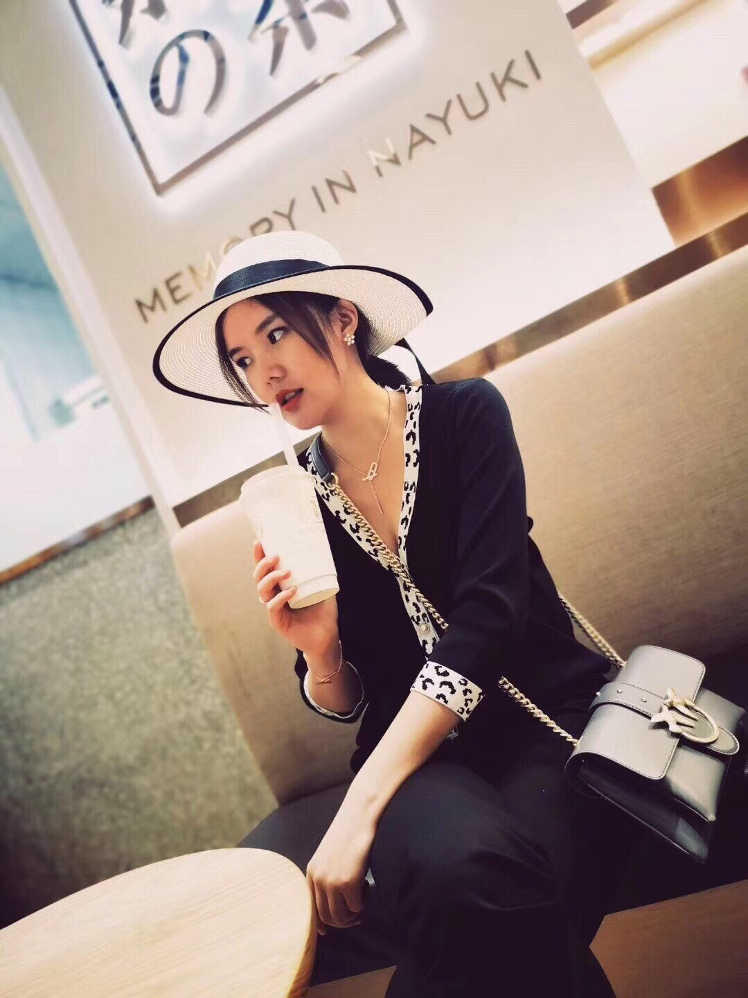 [Vera Jewelry]HM FIRE PIG NOSE NECKLACE TRENDY STREET