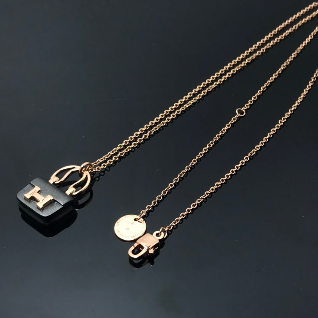 [Vera  Jewelry]WOMEN'S HM AMULETTES CONSTANCE PENDANT NECKLACE