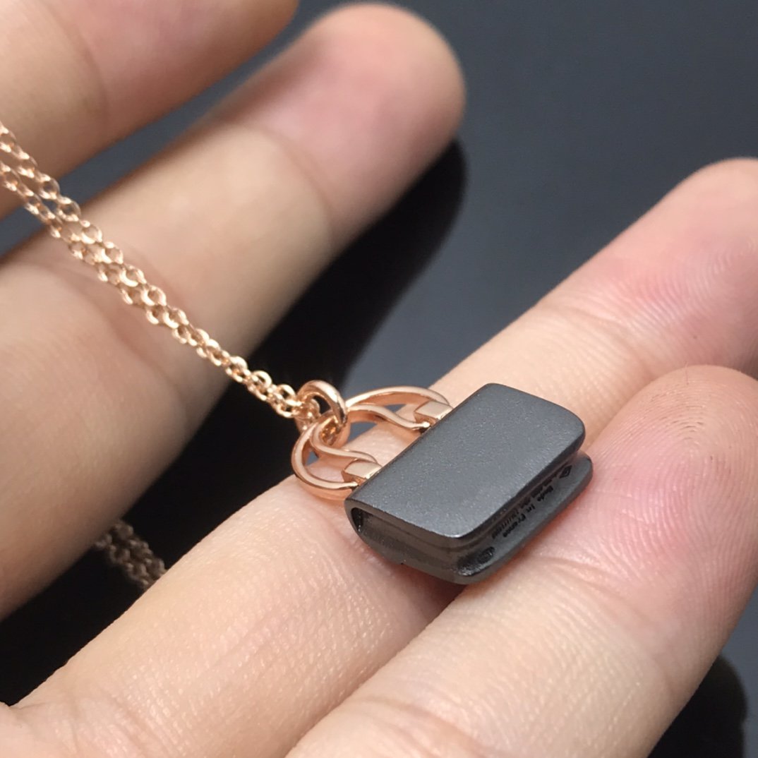 [Vera  Jewelry]WOMEN'S HM AMULETTES CONSTANCE PENDANT NECKLACE
