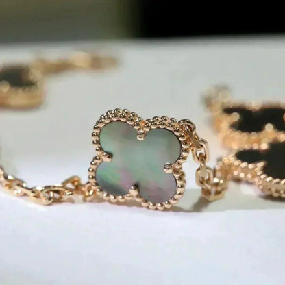 [Vera  Jewelry]LUCKY CLOVER 5-MOTIF BRACELET - GREY MOTHER-OF-PEARL COLLECTION
