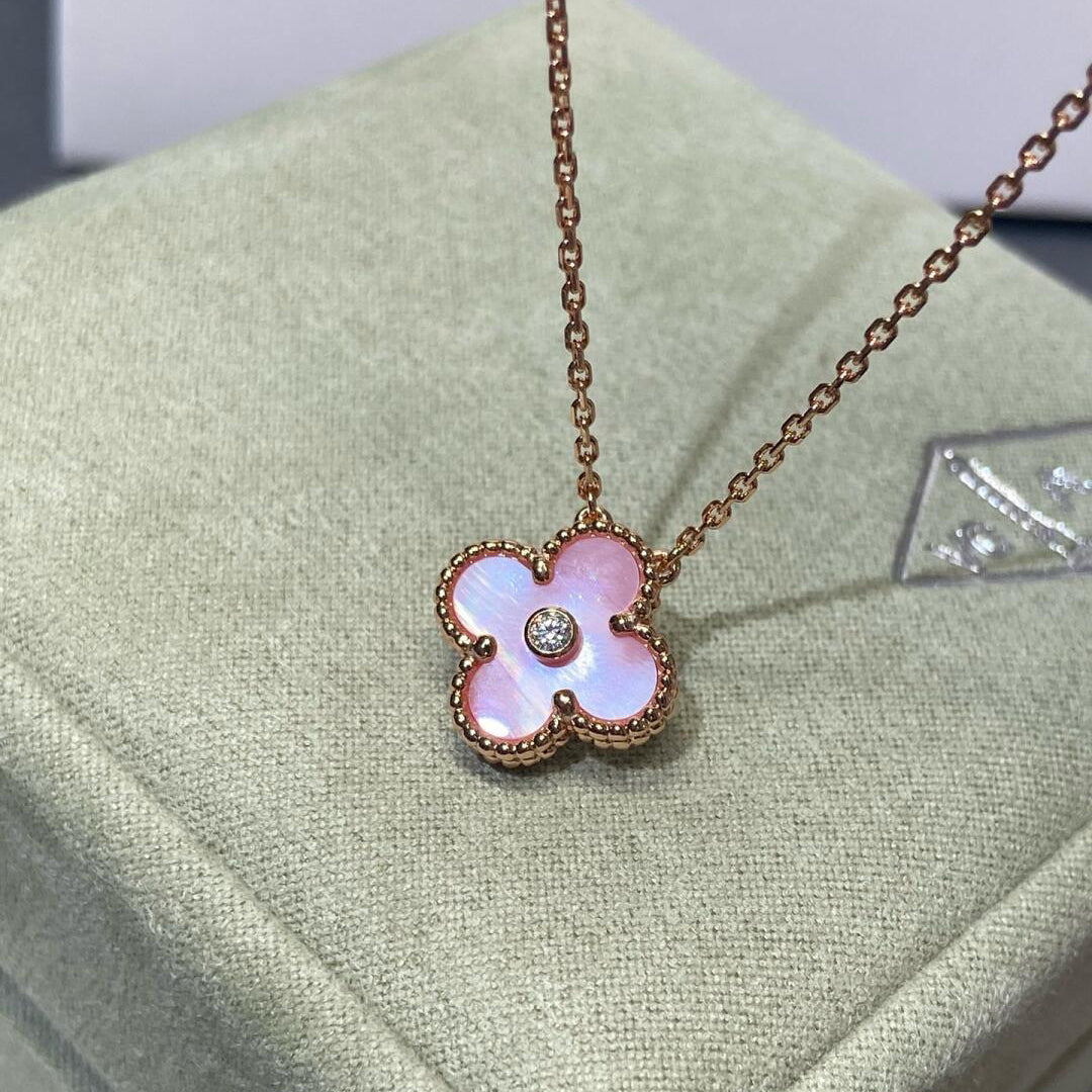 [Vera  Jewelry]CLOVER 15MM DIAMOND PINK MOP NECKLACE