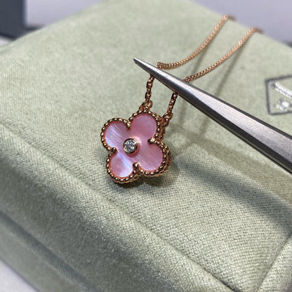 [Vera  Jewelry]CLOVER 15MM DIAMOND PINK MOP NECKLACE