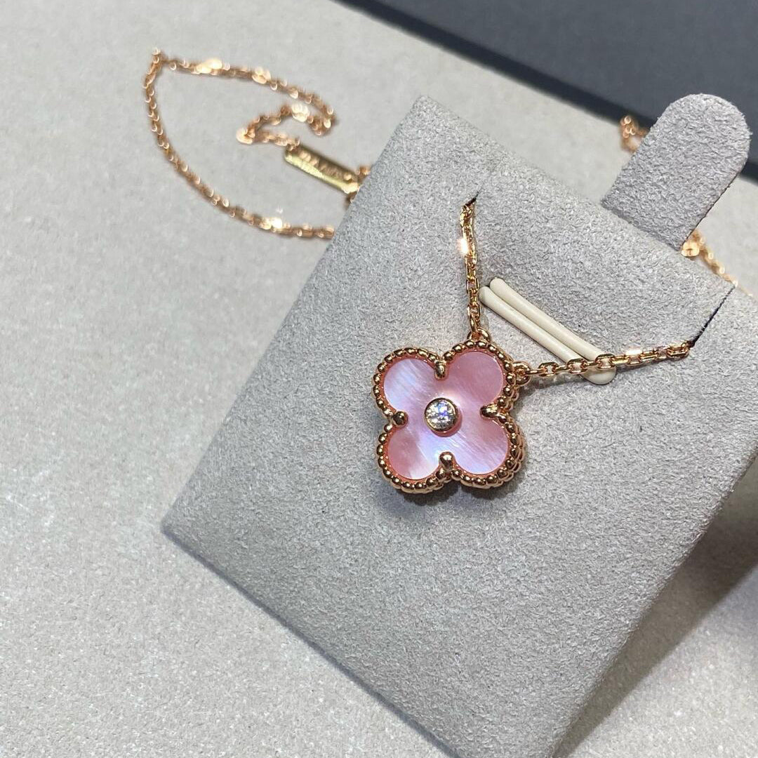 [Vera  Jewelry]CLOVER 15MM DIAMOND PINK MOP NECKLACE