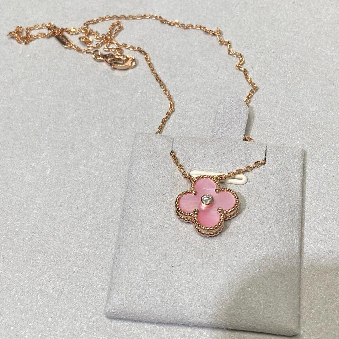 [Vera  Jewelry]CLOVER 15MM DIAMOND PINK MOP NECKLACE