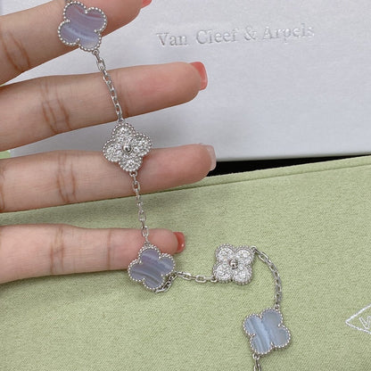 [Vera  Jewelry]LUCKY CLOVER 5-MOTIF BRACELET - PURPLE CHALCEDONY COLLECTION