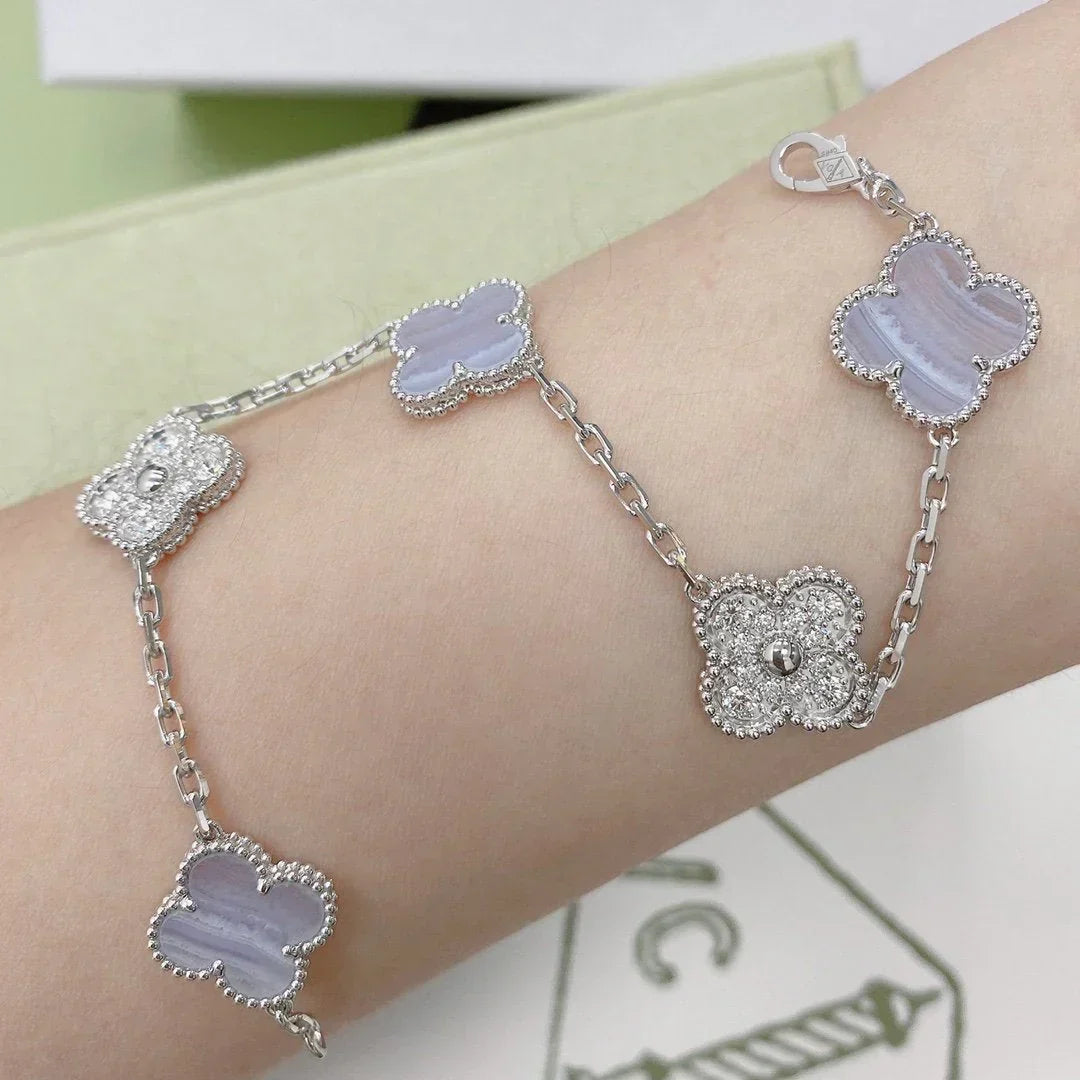 [Vera  Jewelry]LUCKY CLOVER 5-MOTIF BRACELET - PURPLE CHALCEDONY COLLECTION