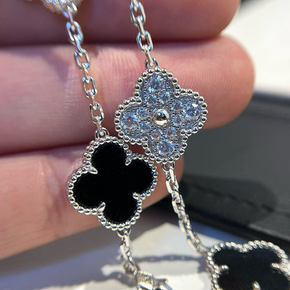 [Vera  Jewelry]LUCKY CLOVER 5-MOTIF BRACELET - BLACK OXNY COLLECTION