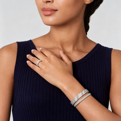 {
  "Vera Jewelry": "ヴェラ・ジュエリー",
  "THREE-ROW DIAMOND RING": "スリーロウ ダイヤモンドリング"
}