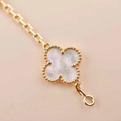 [Vera  Jewelry]LUCKY CLOVER 5-MOTIF BRACELET - WHITE MOTHER-OF-PEARL COLLECTION