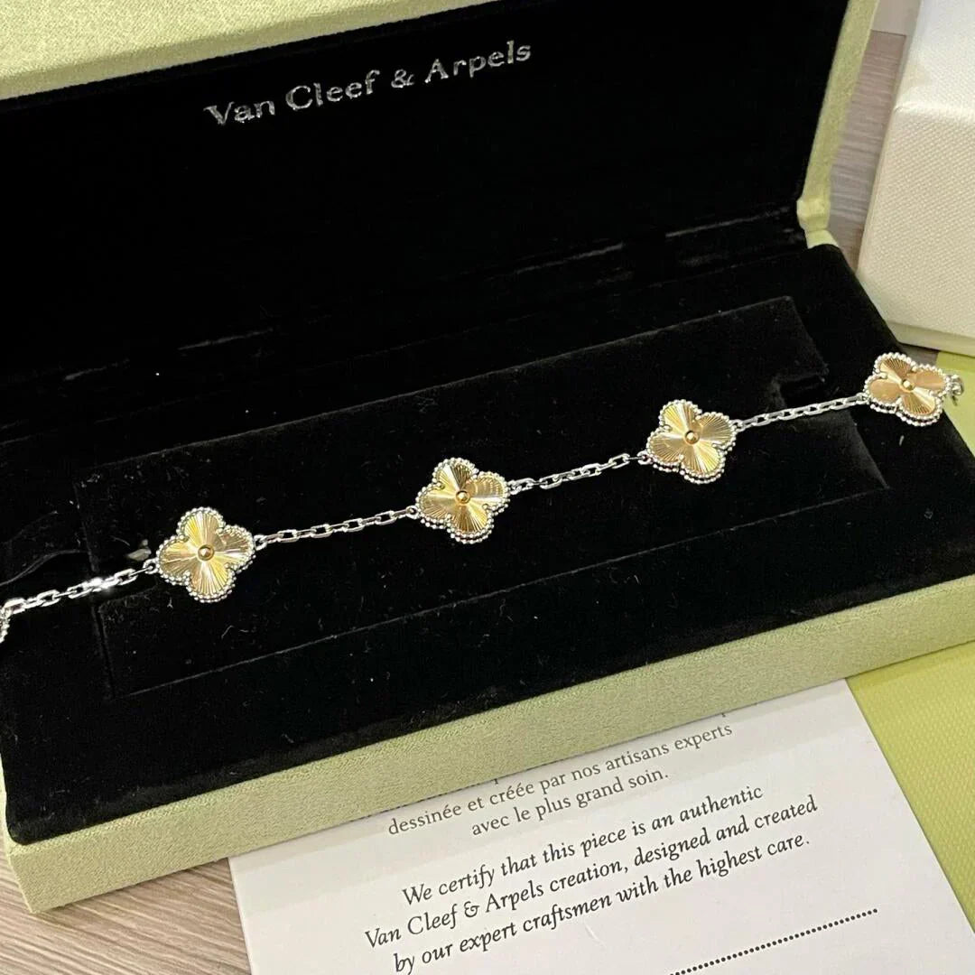[Vera  Jewelry]LUCKY CLOVER 5-MOTIF BRACELET - LASER COLLECTION