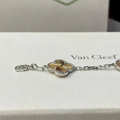 [Vera  Jewelry]LUCKY CLOVER 5-MOTIF BRACELET - LASER COLLECTION
