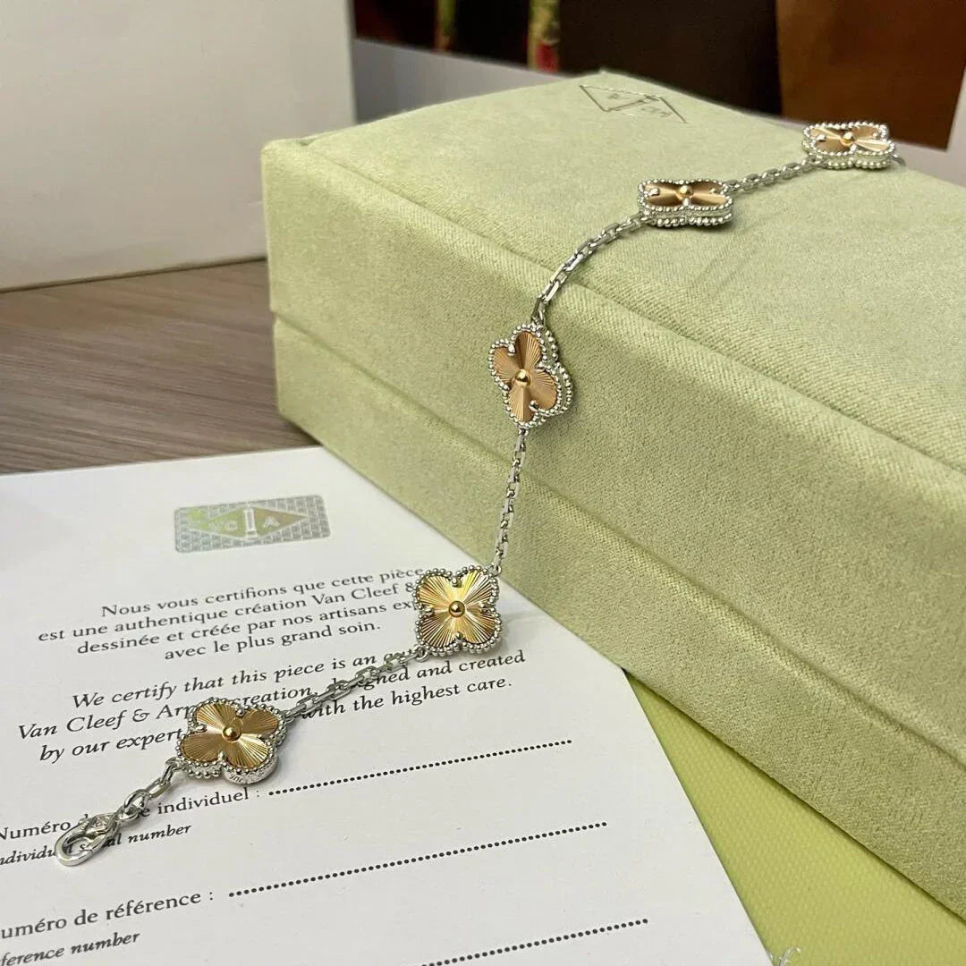 [Vera  Jewelry]LUCKY CLOVER 5-MOTIF BRACELET - LASER COLLECTION